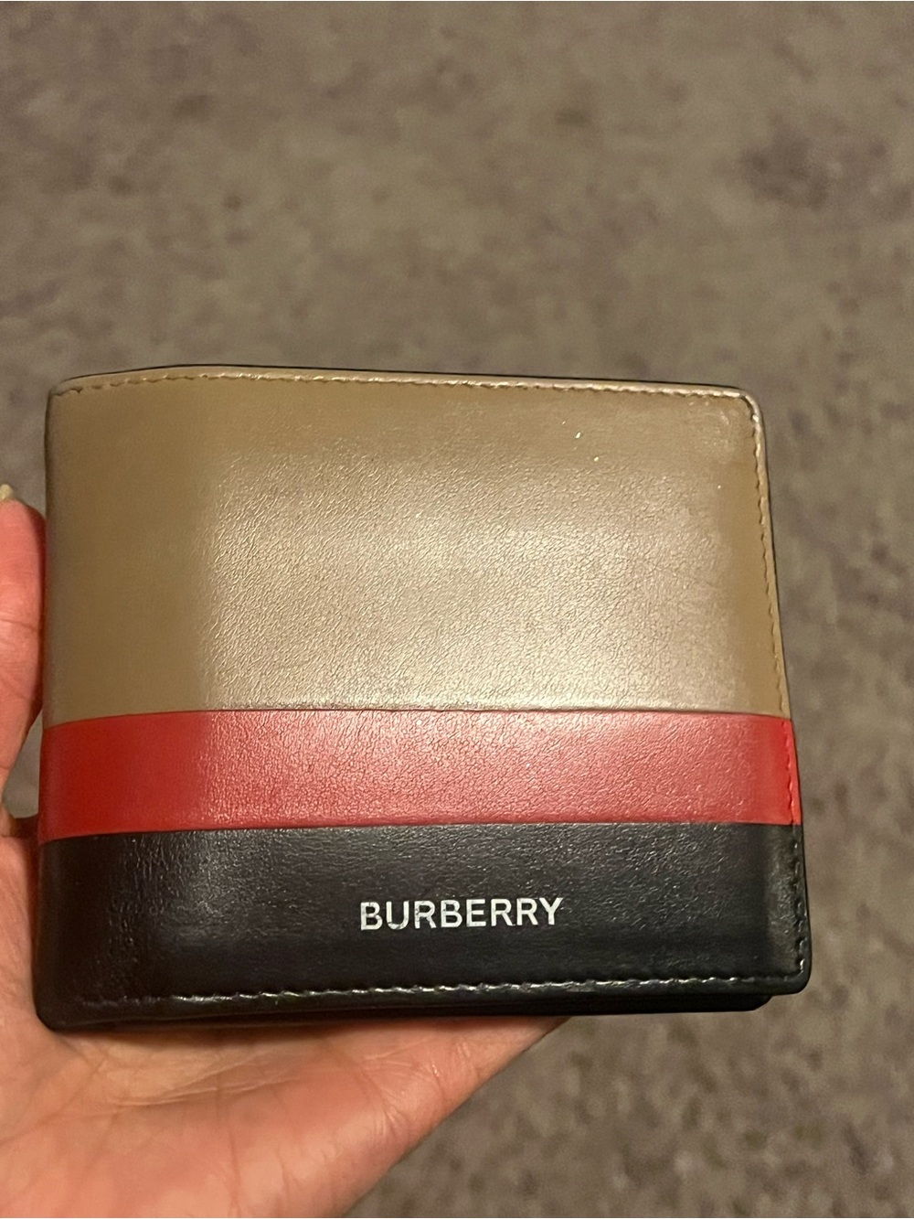Men’s Burberry bifold wallet